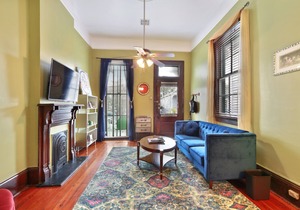 1/2 Gingerbread Home in Historic Algiers Point, New Orleans