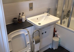 1 BD Split Level Old Pub Conversion Tower Bridge