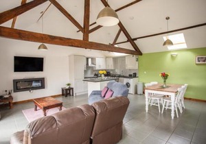 1 Beacon View Barn