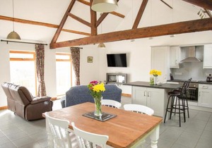 1 Beacon View Barn