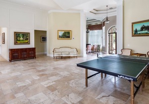 1 bed / 1 bath Suite 06 in Naples, FL Bed & Breakfast. Fully furnished with amenities.