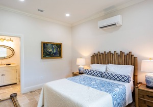 1 bed / 1 bath Suite 10 in Naples, FL Bed & Breakfast. Fully furnished with amenities.