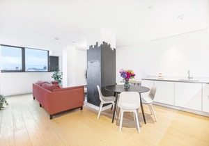 1 Bed with Balcony in Hill House