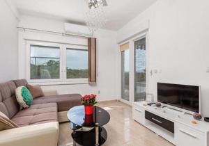 1 Bedroom Awesome Apartment In Vrh