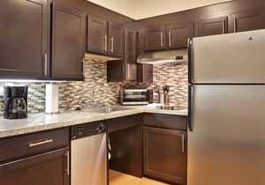 1 Bedroom Suite | Access to a Heated Pool & Hot Tub + Free Breakfast Buffet