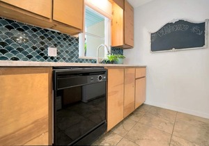 1 Block to Beach & A Street Tropical Apt w Patio