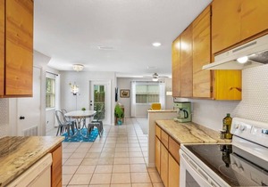 1 Block to Beach & A Street, Atomic Burst 50s Apt