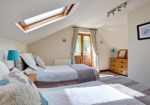 1 Derw Cottages - Four Bedroom House, Sleeps 8