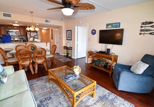 10% off 3-7 nights thru Dec. 2 bedroom oceanfront with OCEAN VIEW.