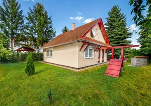 100 m² Accommodation ∙ 3 bedrooms ∙ 6 guests