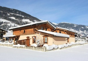 100 m² Accommodation ∙ 5 bedrooms ∙ 10 guests