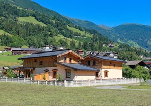 100 m² Accommodation ∙ 5 bedrooms ∙ 10 guests