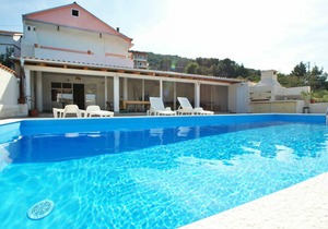 100 m² Accommodation ∙ 3 bedrooms ∙ 6 guests