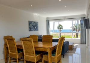 100 m² Apartment ∙ 2 bedrooms ∙ 4 guests