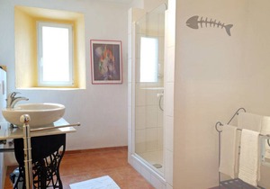 100 m² Apartment ∙ 3 bedrooms ∙ 5 guests