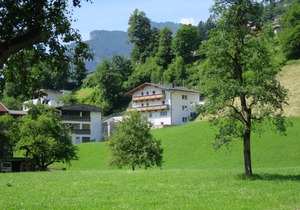 100 m² Apartment ∙ 4 bedrooms ∙ 8 guests