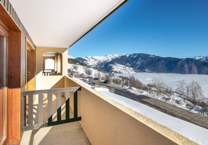 100m from resort center, balcony, parking, tv, ski locker, 40m², Valmorel