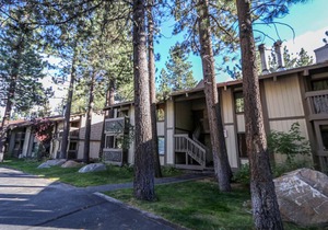 107 m² Condo ∙ 2 bedrooms ∙ 8 guests