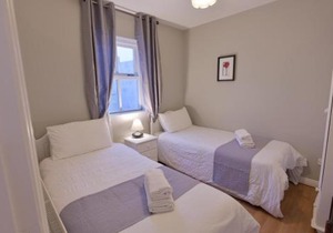 10minDriveCliffsOfMoher-Cozy2Br-Parking-WiFi
