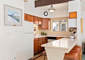 118 E. Bleeker St. Upper level, Condo in Duplex with Private Deck