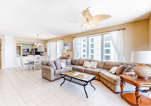 11th Floor Gulf Front Condo Great Amenities & Private Beach Access