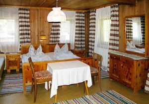 130 m² Apartment ∙ 5 bedrooms ∙ 10 guests