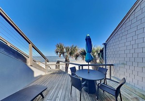 130 m² Condo ∙ 2 bedrooms ∙ 6 guests