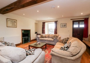 145 m² Cottage ∙ 4 bedrooms ∙ 9 guests