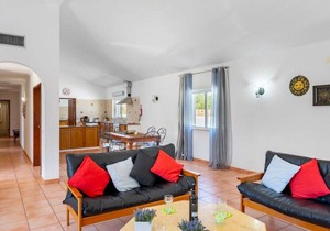 145 m² House ∙ 3 bedrooms ∙ 6 guests