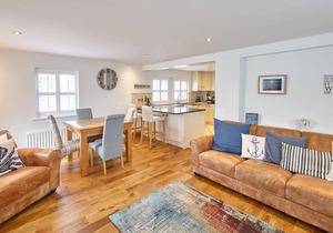 147 m² House ∙ 3 bedrooms ∙ 6 guests
