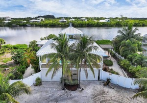 157 m² House ∙ 3 bedrooms ∙ 6 guests