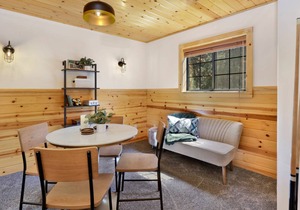 165 m² Cabin ∙ 3 bedrooms ∙ 6 guests