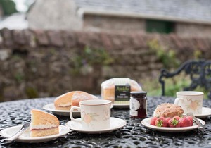 18 Lowther Village - UKC1920