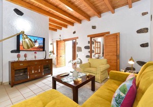 180 m² Farmhouse ∙ 4 bedrooms ∙ 8 guests