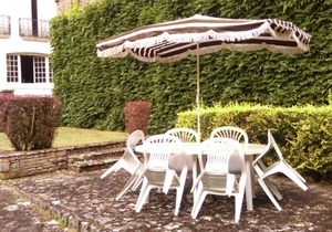 18th century character home with garden, in the heart of a historic village