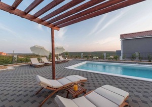 190 m² Villa ∙ 4 bedrooms ∙ 9 guests