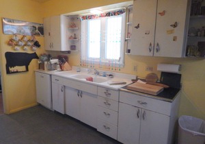 196 Front Street: 1 BR, 1.5 BA House in Avila Beach, Sleeps 4