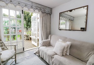 19A Kingshead Street