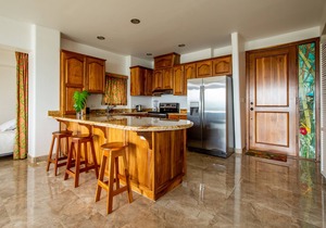 1B/1B POOL/SPECTACULAR LAKE ARENAL VIEWS!