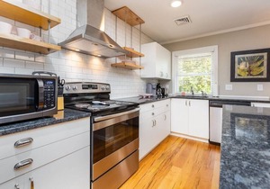 1BR Sparkling Clean Apartment, KING Bed