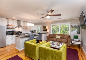 1BR Sparkling Clean Apartment, KING Bed