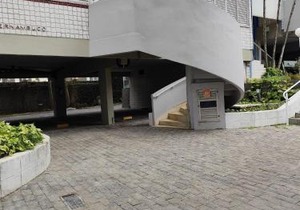 1E - Pe na Areia da Praia do Tombo, 3 Quartos, Ar Cond, 2 WC, 1 vaga e Roupas de Cama