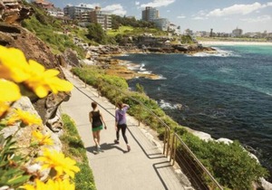 2 Bdrm Art Deco Apt Stroll To Bondi Junction