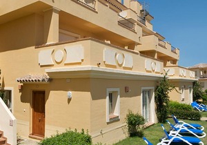 2 bedroom apartment with garden block 1 (Apartment 4)