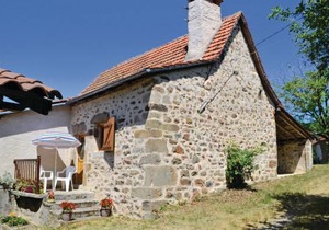 2 bedroom accommodation in St. Bressou