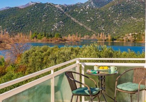 2 bedroom accommodation in Peracko Blato