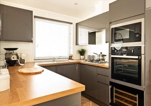 2 bedroom accommodation in Midsomer House, East Compton