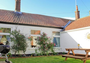 2 bedroom accommodation in Winterton-on-Sea, near Great Yarmouth