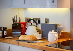 2 bedroom accommodation in Cannington