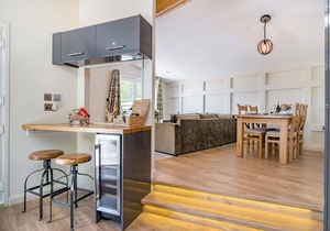 2 bedroom accommodation in Cannington